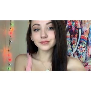 Meet your Posher, Chloe